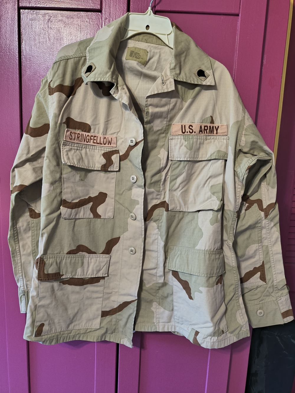 Us Army Jacket size medium regular  desert camouflage pattern combat w patches